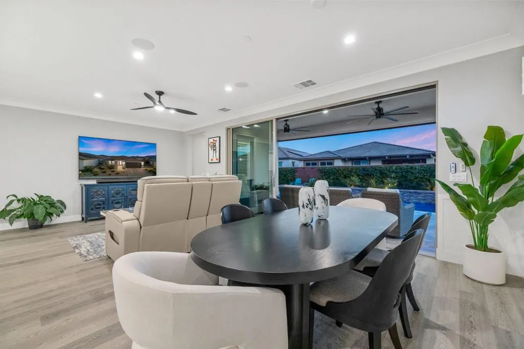 82425 W Mccarroll Drive, Indio, California 92201 home-pic-9