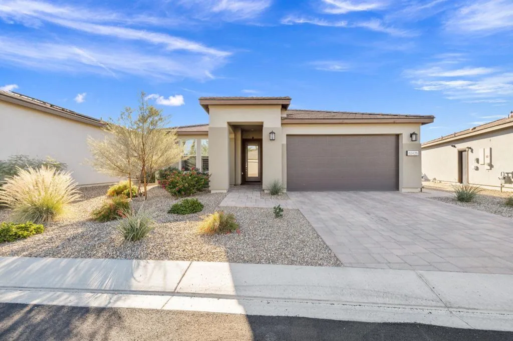 82425 W Mccarroll Drive, Indio, California 92201 home-pic-2