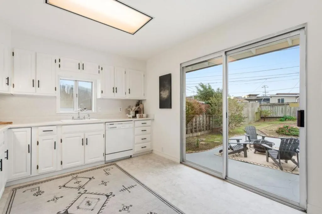 467 Holly Avenue, South San Francisco, California 94080 home-pic-10