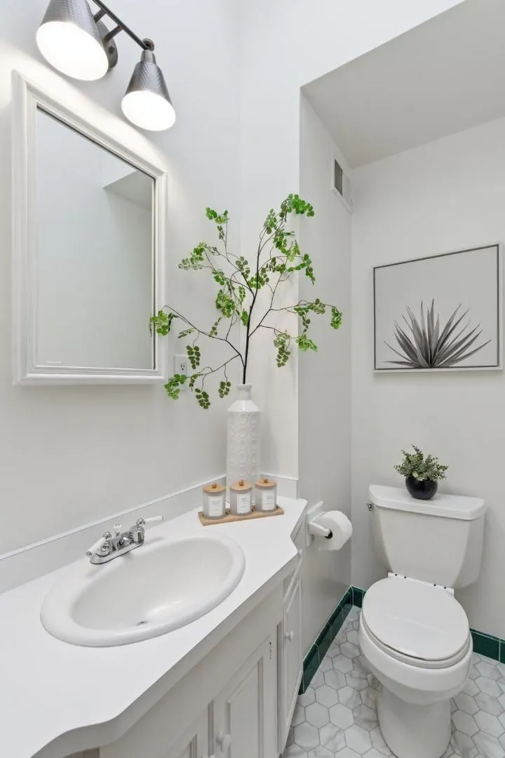 467 Holly Avenue, South San Francisco, California 94080 home-pic-23