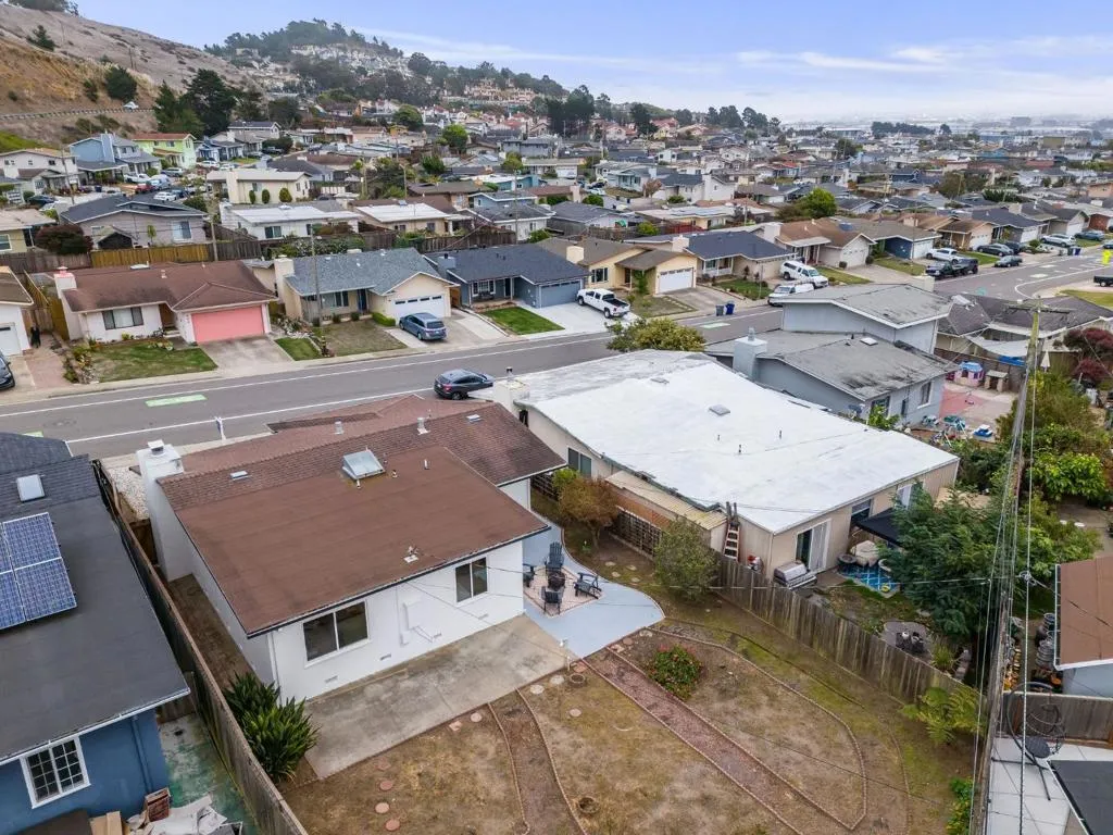 467 Holly Avenue, South San Francisco, California 94080 home-pic-36