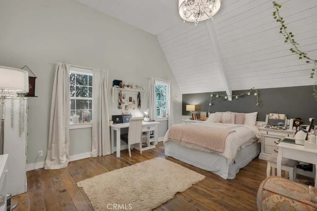 4267 Canoga Avenue, Woodland Hills, California 91364 home-pic-36