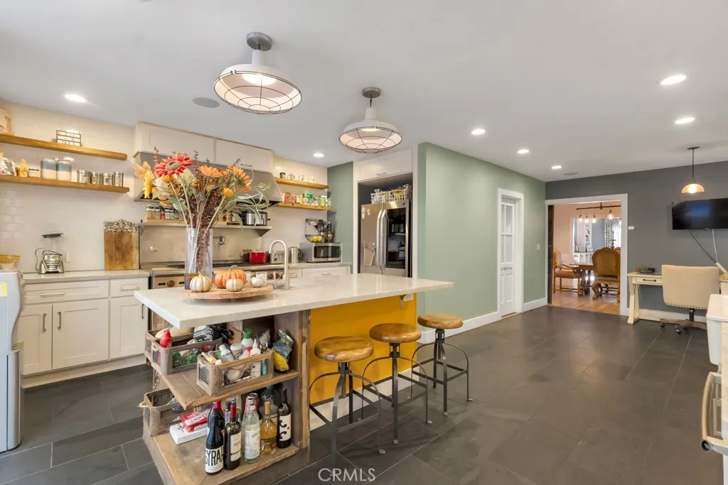 4267 Canoga Avenue, Woodland Hills, California 91364 home-pic-11