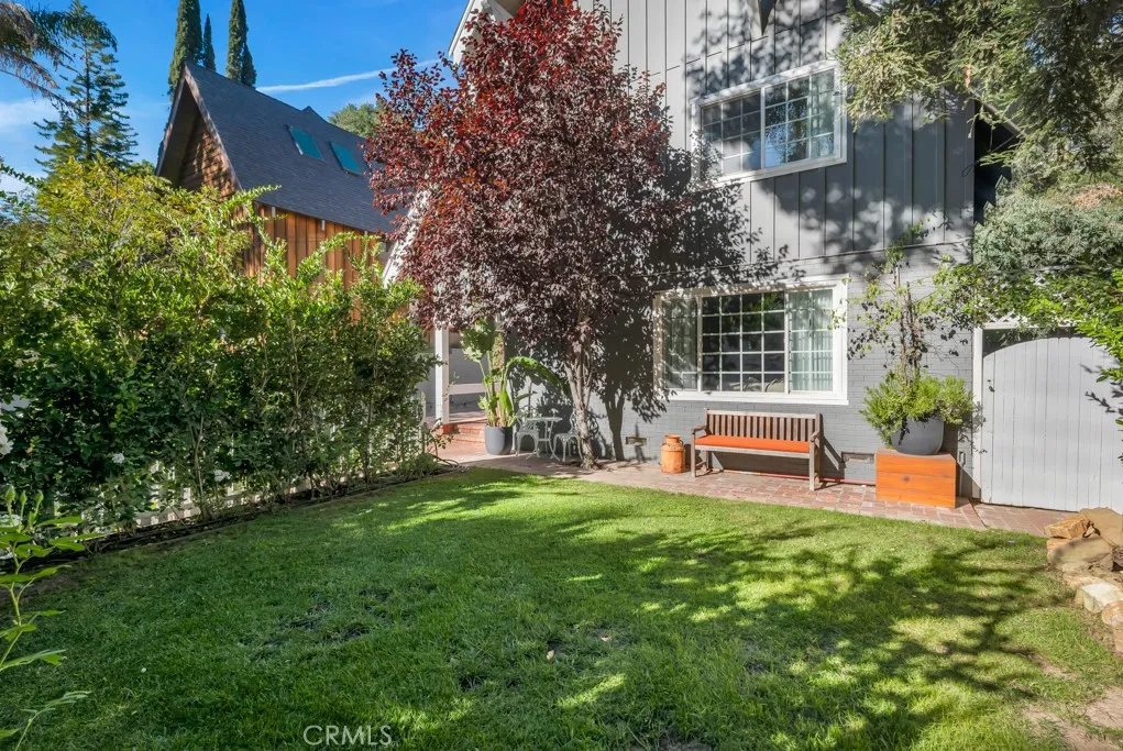 4267 Canoga Avenue, Woodland Hills, California 91364 home-pic-2