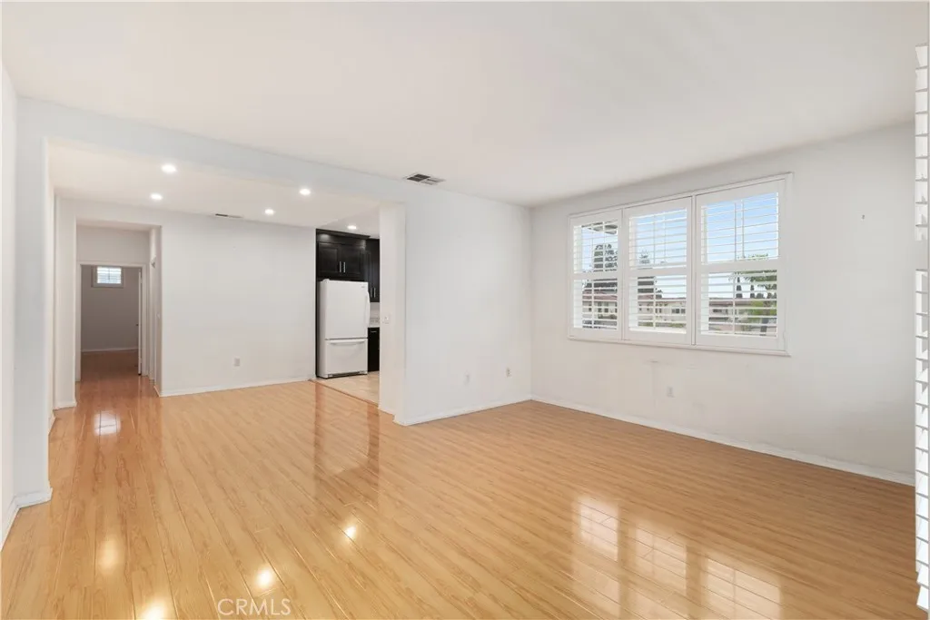 755 Francesca Drive 201, Walnut, California 91789 home-pic-2