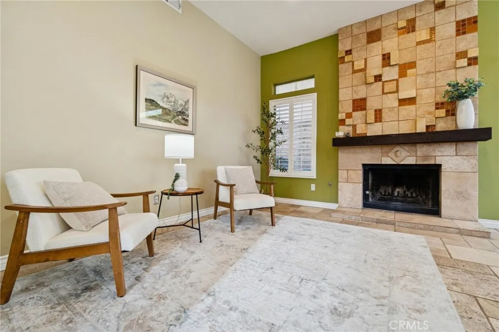 25528 Paine Circle, Stevenson Ranch, California 91381 home-pic-25