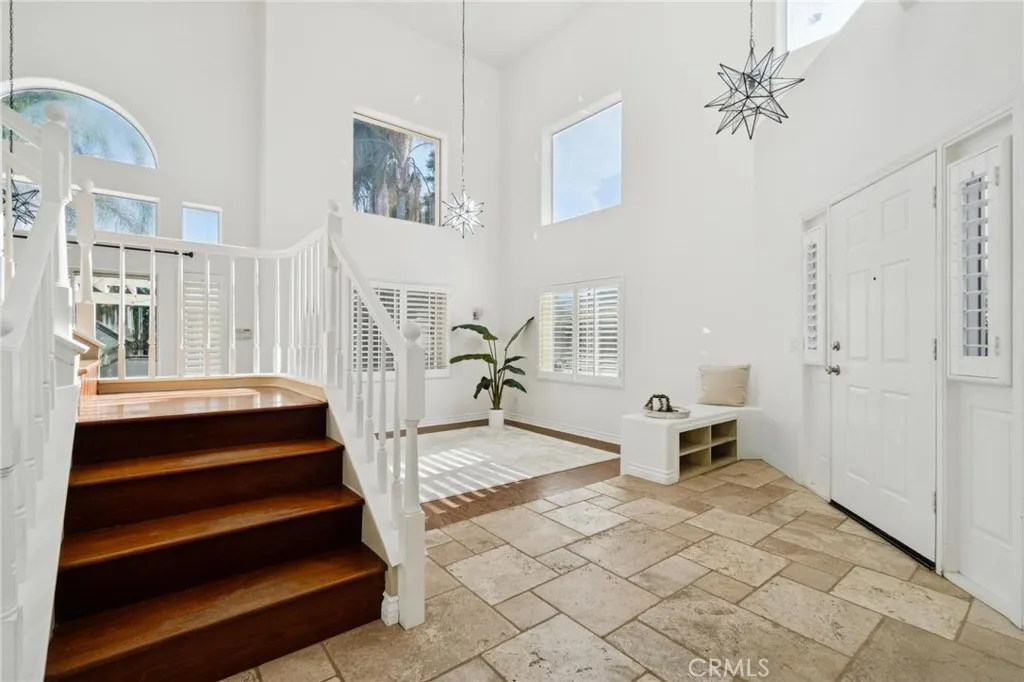 25528 Paine Circle, Stevenson Ranch, California 91381 home-pic-13