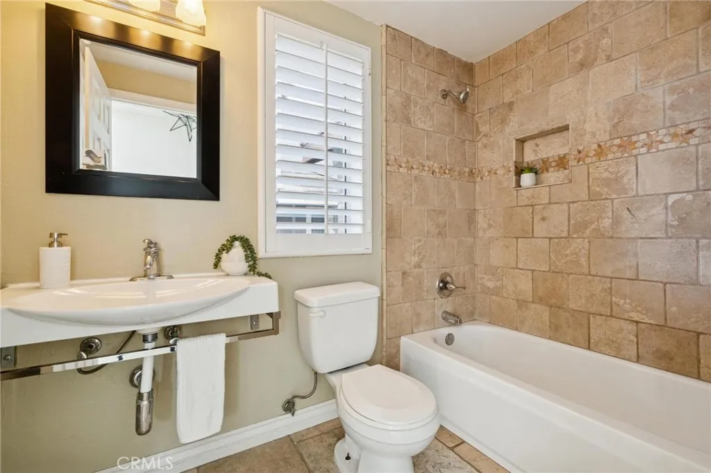 25528 Paine Circle, Stevenson Ranch, California 91381 home-pic-28