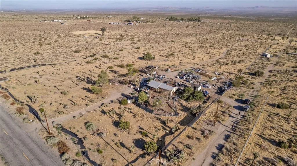 20649 E Avenue Y, Llano, California 93544 home-pic-12