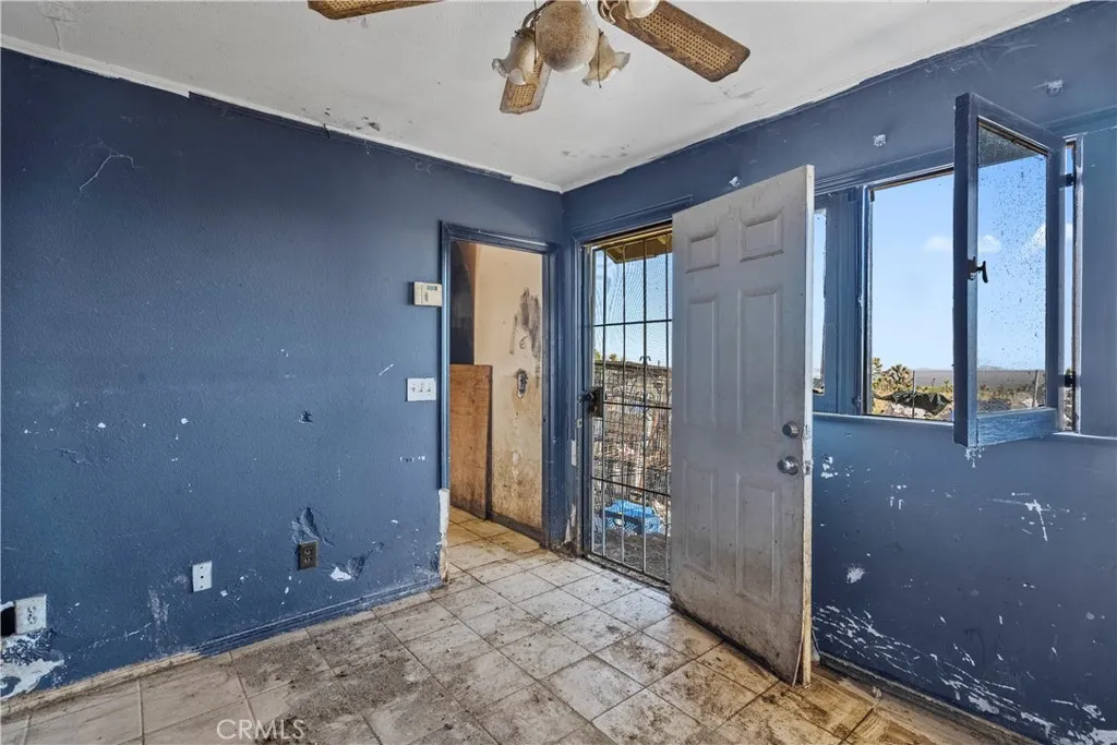 20649 E Avenue Y, Llano, California 93544 home-pic-7