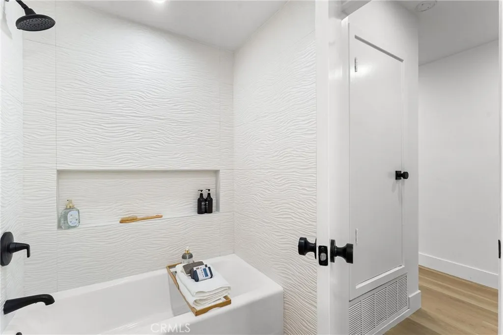 3621 Myrtle, Irvine, California 92606 home-pic-23