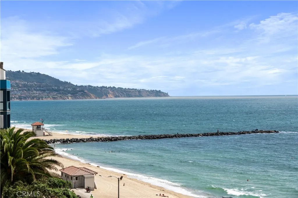 555 Esplanade 320, Redondo Beach, California 90277 home-pic-44