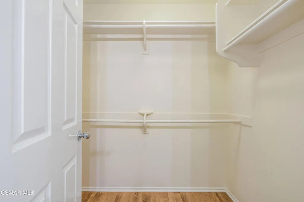 637 Indian Oak Lane 105, Oak Park, California 91377 home-pic-14