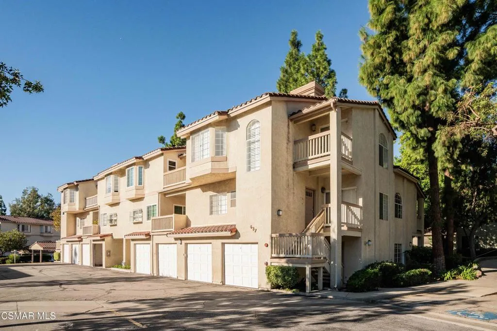 637 Indian Oak Lane 105, Oak Park, California 91377 home-pic-21