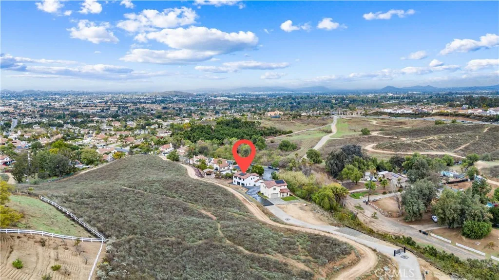 1993 Lyon Avenue, Riverside, California 92503 home-pic-40