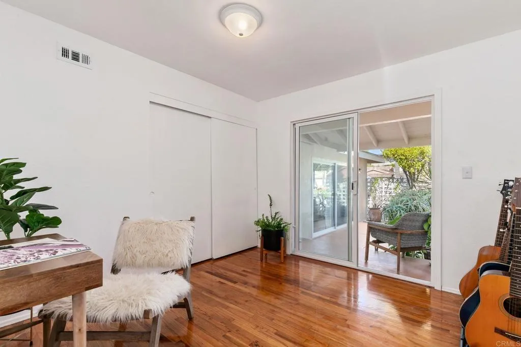 1519 Kurtz Street, Oceanside, California 92054 home-pic-28