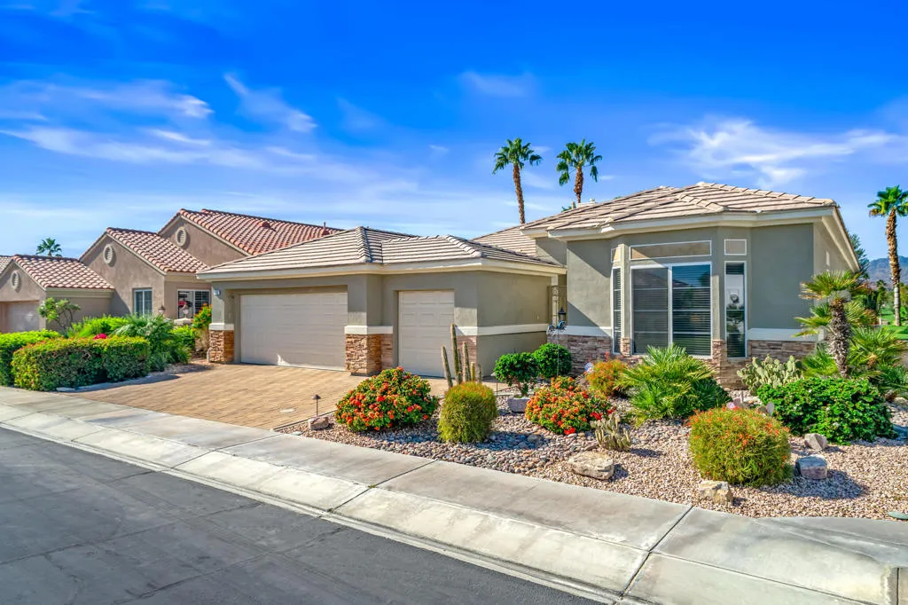 44327 Royal Lytham Drive, Indio, California 92201 home-pic-3