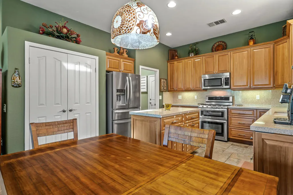 44327 Royal Lytham Drive, Indio, California 92201 home-pic-20