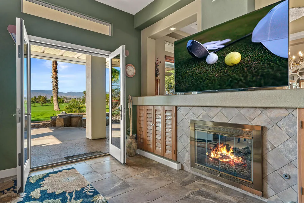 44327 Royal Lytham Drive, Indio, California 92201 home-pic-17
