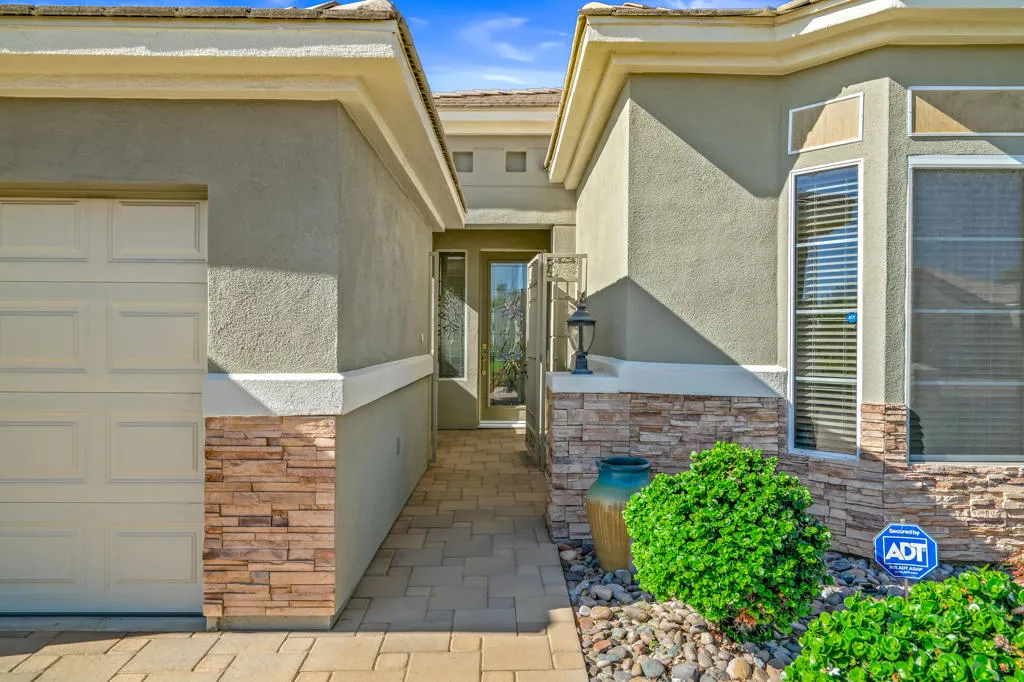 44327 Royal Lytham Drive, Indio, California 92201 home-pic-6