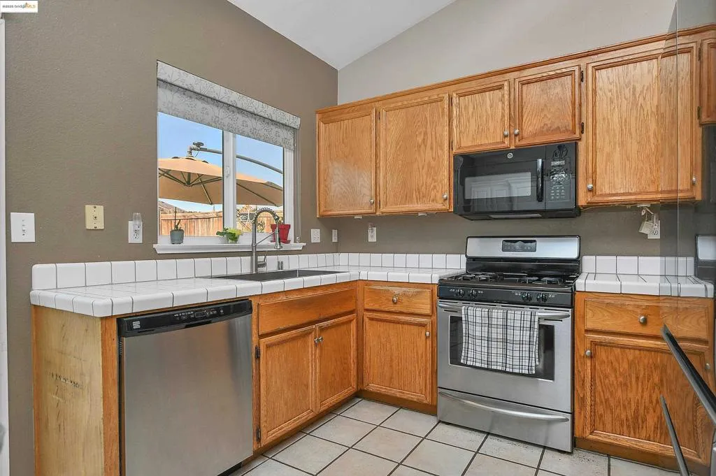 5033 Teixeira Way, Oakley, California 94561 home-pic-10