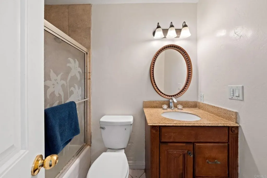 308 Maverick Place, Bonita, California 91902 home-pic-39