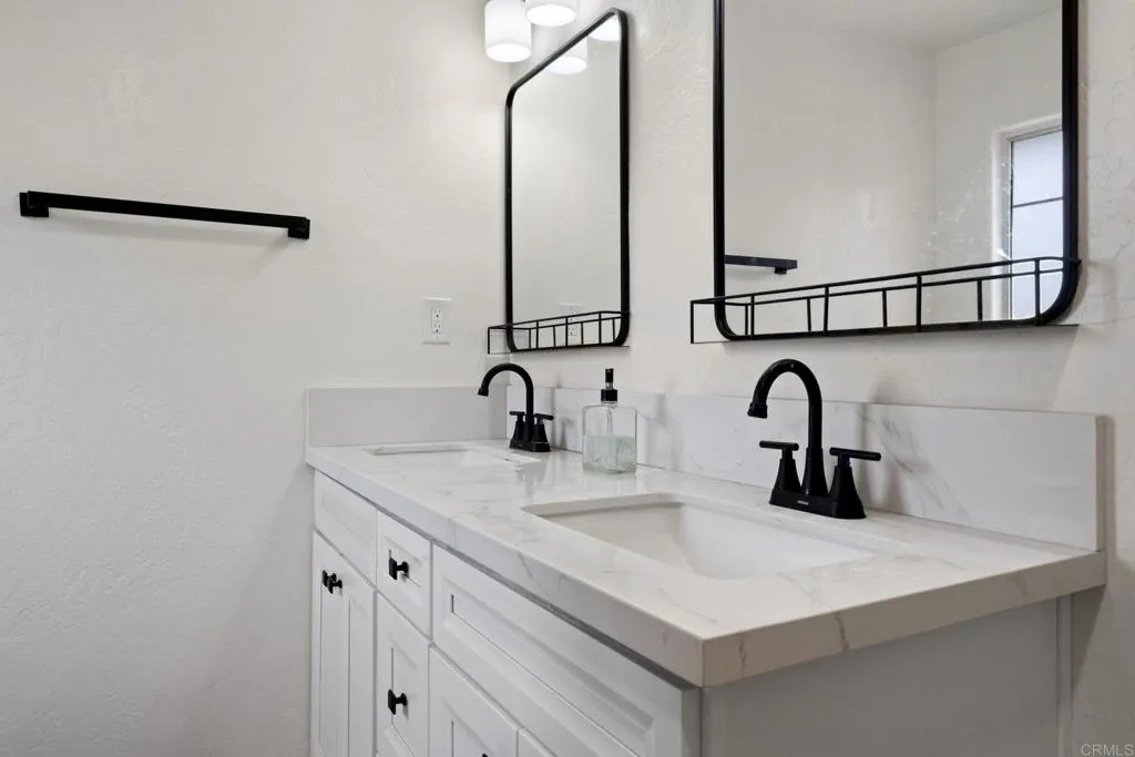 308 Maverick Place, Bonita, California 91902 home-pic-27