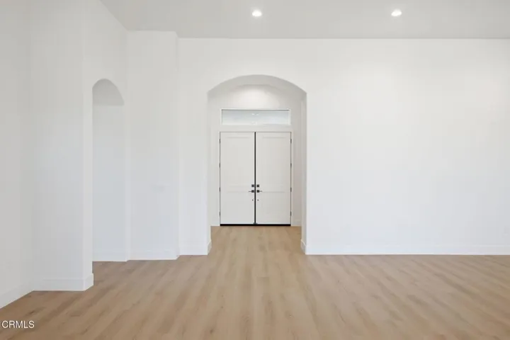9-web-or-mls-13615-velma-pearl
