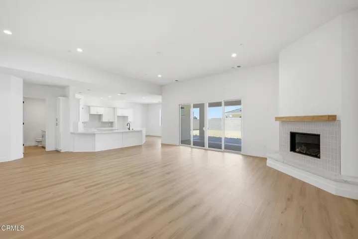 10-web-or-mls-13615-velma-pearl