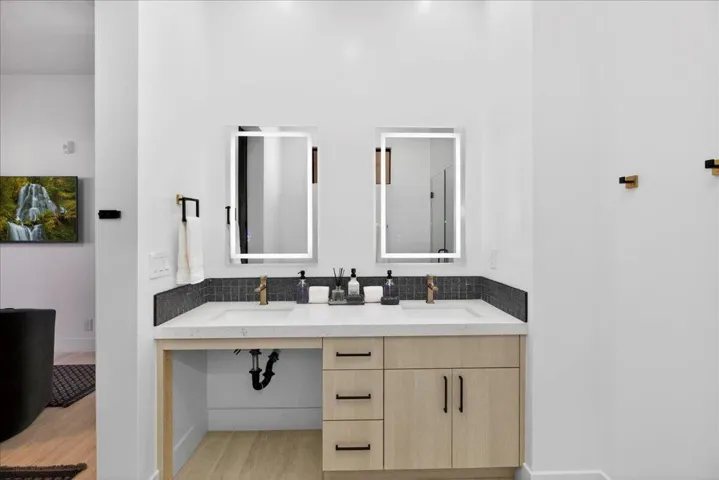 Dual Sink
