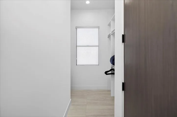 Walk-in Closet