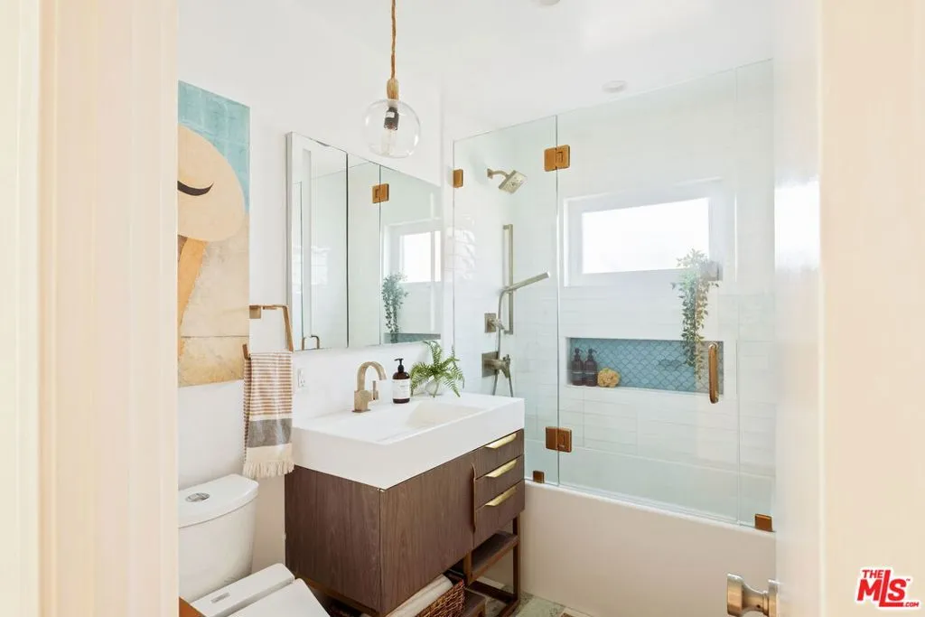 3379 Stewart Avenue, Los Angeles, California 90066 home-pic-18