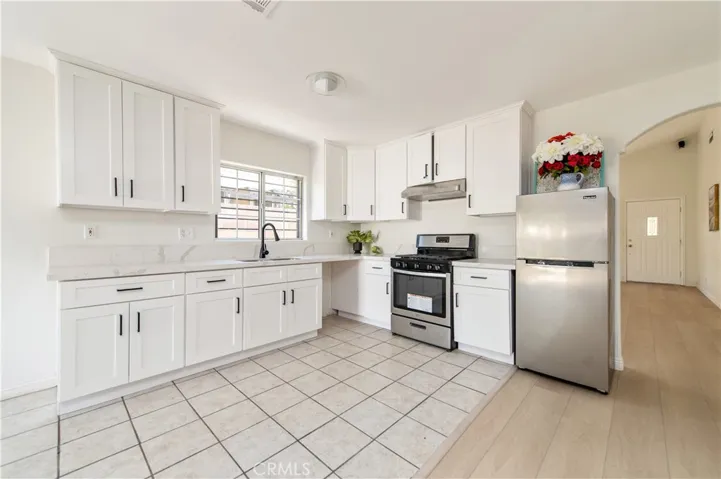 823 E 3rd Street, Pomona, California 91766