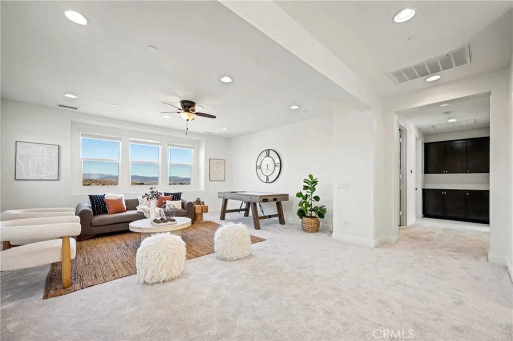 24910 Old Stone Way, Stevenson Ranch, California 91381 home-pic-39