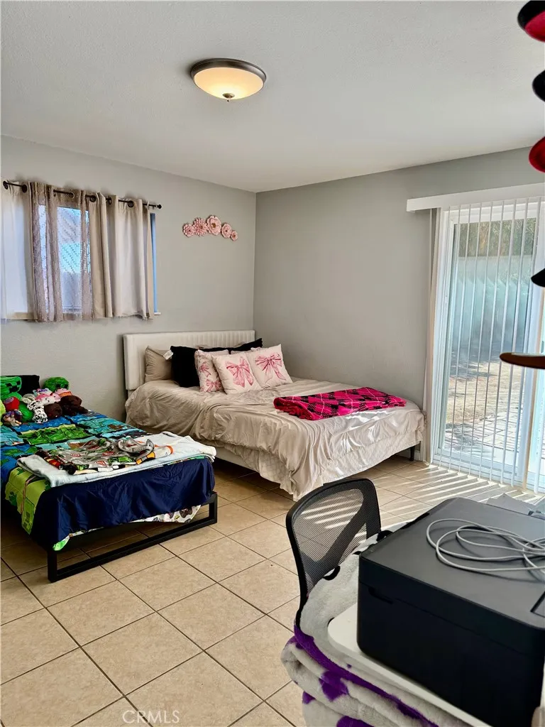16622 Mossdale, Lancaster, California 93535 home-pic-11