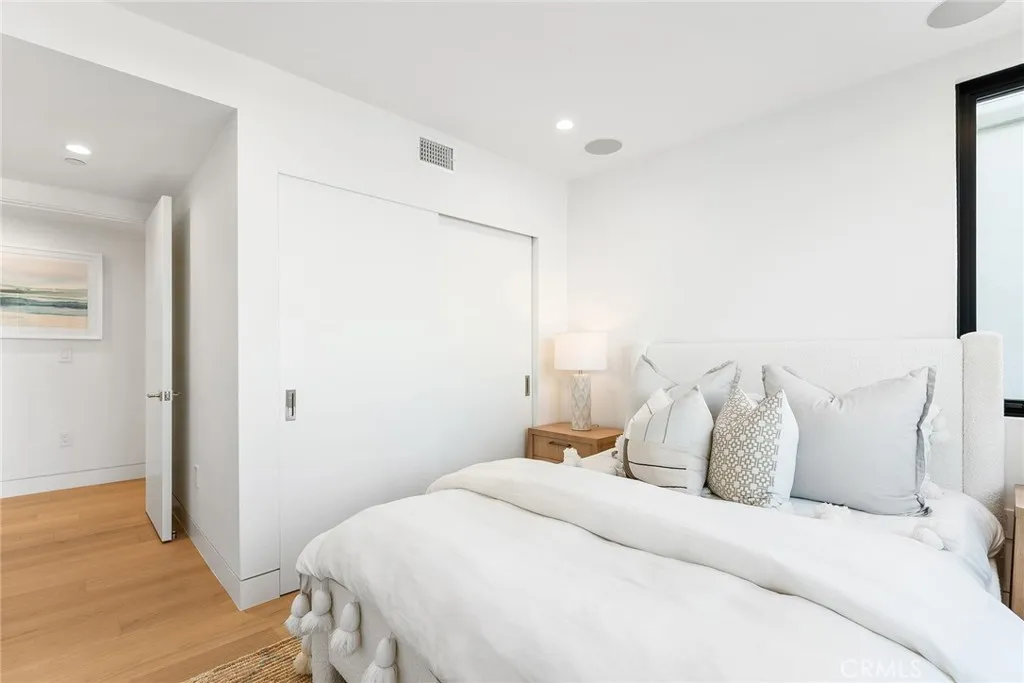 5007 Seashore, Newport Beach, California 92663 home-pic-17