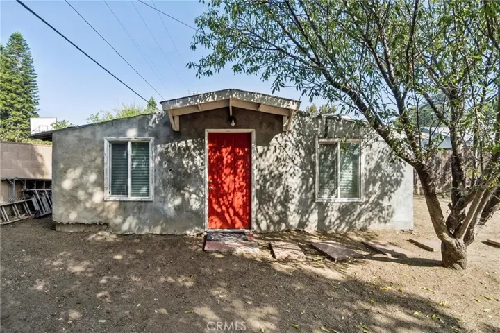 Third structure (unpermitted)