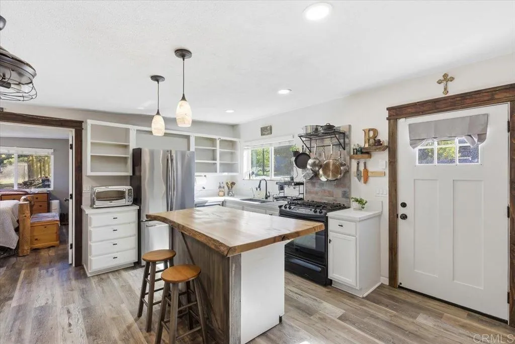 29824 Oak Dr., Campo, California 91906 home-pic-8