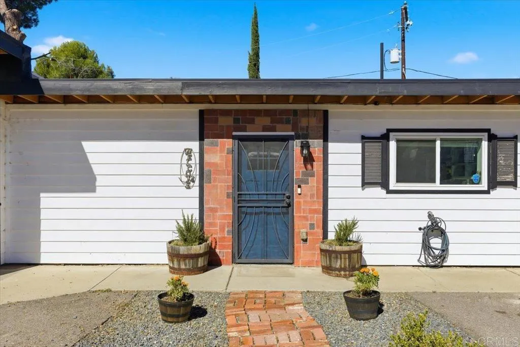 29824 Oak Dr., Campo, California 91906 home-pic-5