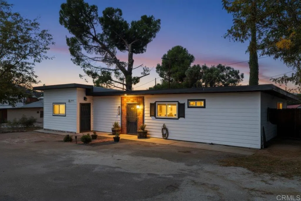 29824 Oak Dr., Campo, California 91906 home-pic-0