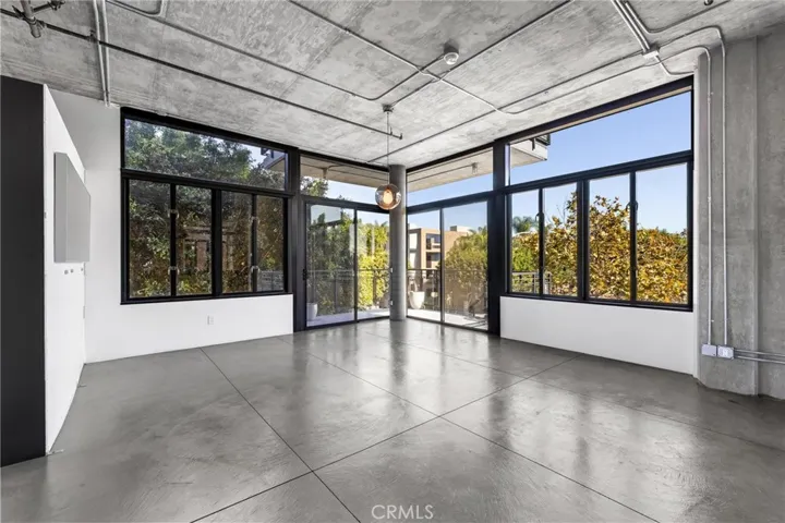 835 Locust Avenue 322, Long Beach, California 90813