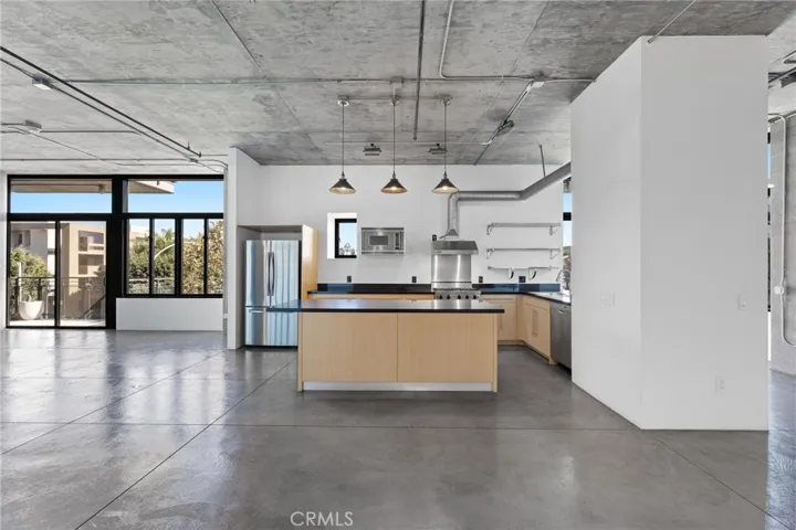 835 Locust Avenue 322, Long Beach, California 90813