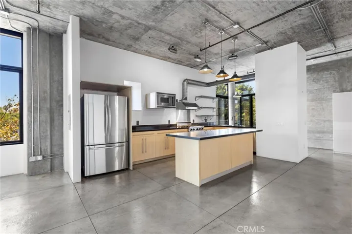 835 Locust Avenue 322, Long Beach, California 90813
