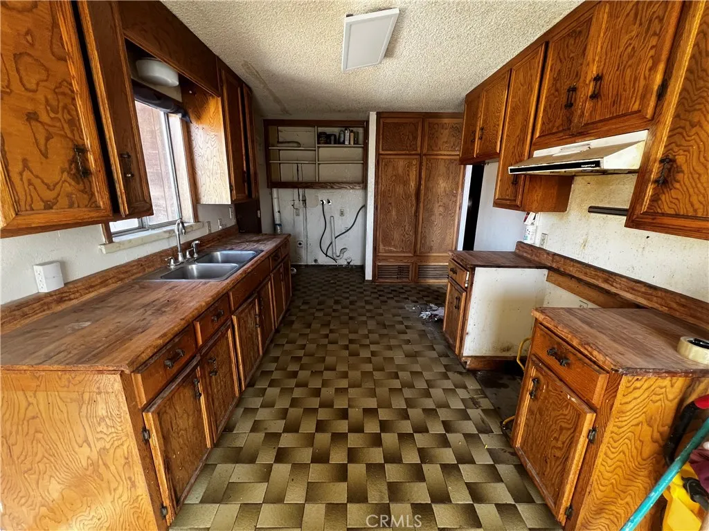 6386 Linda Lee Drive, Yucca Valley, California 92284 home-pic-23
