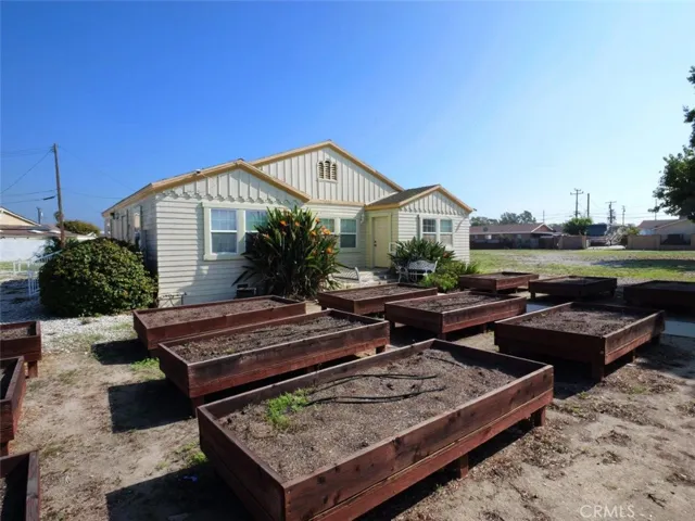 22108 Avalon, Carson, California 90745
