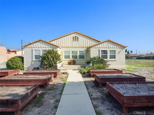 22108 Avalon, Carson, California 90745