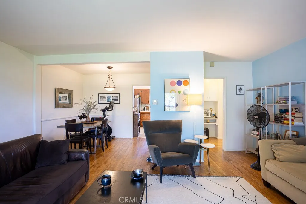 3735 Arbolada, Los Angeles, California 90027 home-pic-11