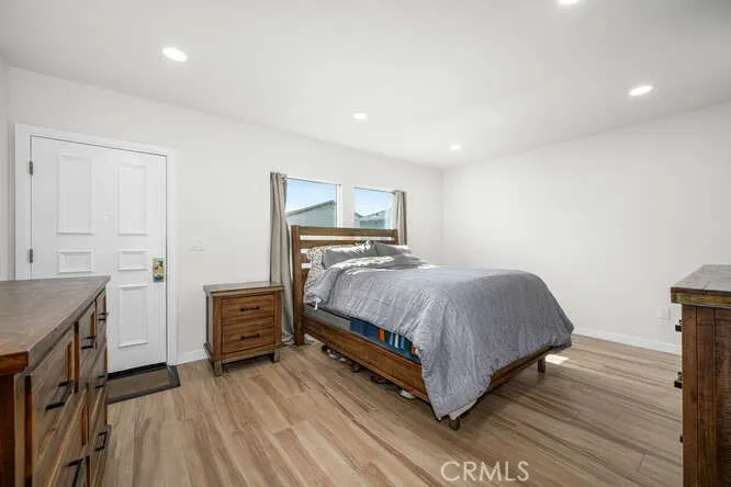 6044 Northside Drive, East Los Angeles, California 90022 home-pic-38