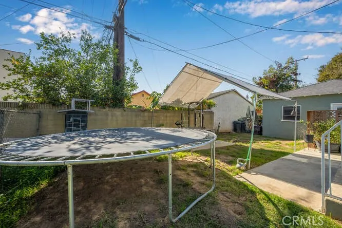 6044 Northside Drive, East Los Angeles, California 90022 home-pic-58