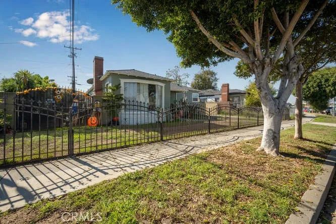 6044 Northside Drive, East Los Angeles, California 90022 home-pic-3